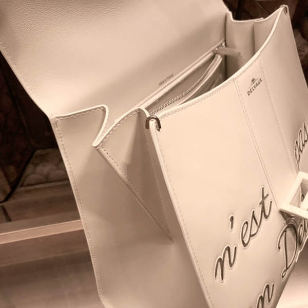 デルヴォー 新色 Ceci n’est pas un DELVAUX ハンドバッグコピーAA0480B