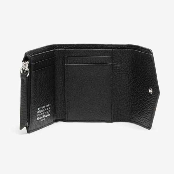 マルジェラ マネークリップ 偽物 エンベロープウォレット 三つ折りミニ財布 S56UI0136P0399T8013