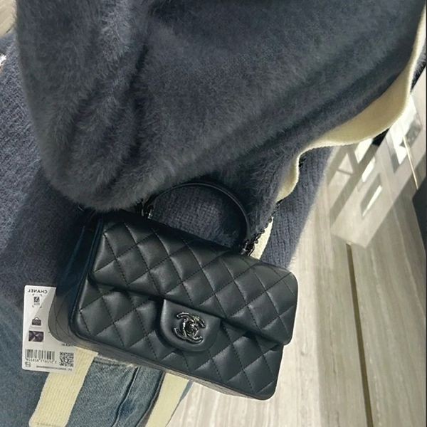 hacopy公式通販おすすめシャネル ソーブラック ミニフラップバッグ パロディ cc11301