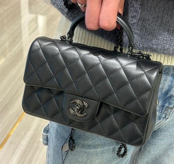 hacopy公式通販おすすめシャネル ソーブラック ミニフラップバッグ パロディ cc11301