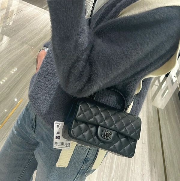 hacopy公式通販おすすめシャネル ソーブラック ミニフラップバッグ パロディ cc11301