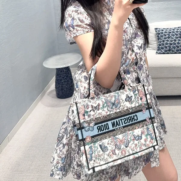 大人気【ディオール】 Book Tote バッグ パチモン スモール cd250710