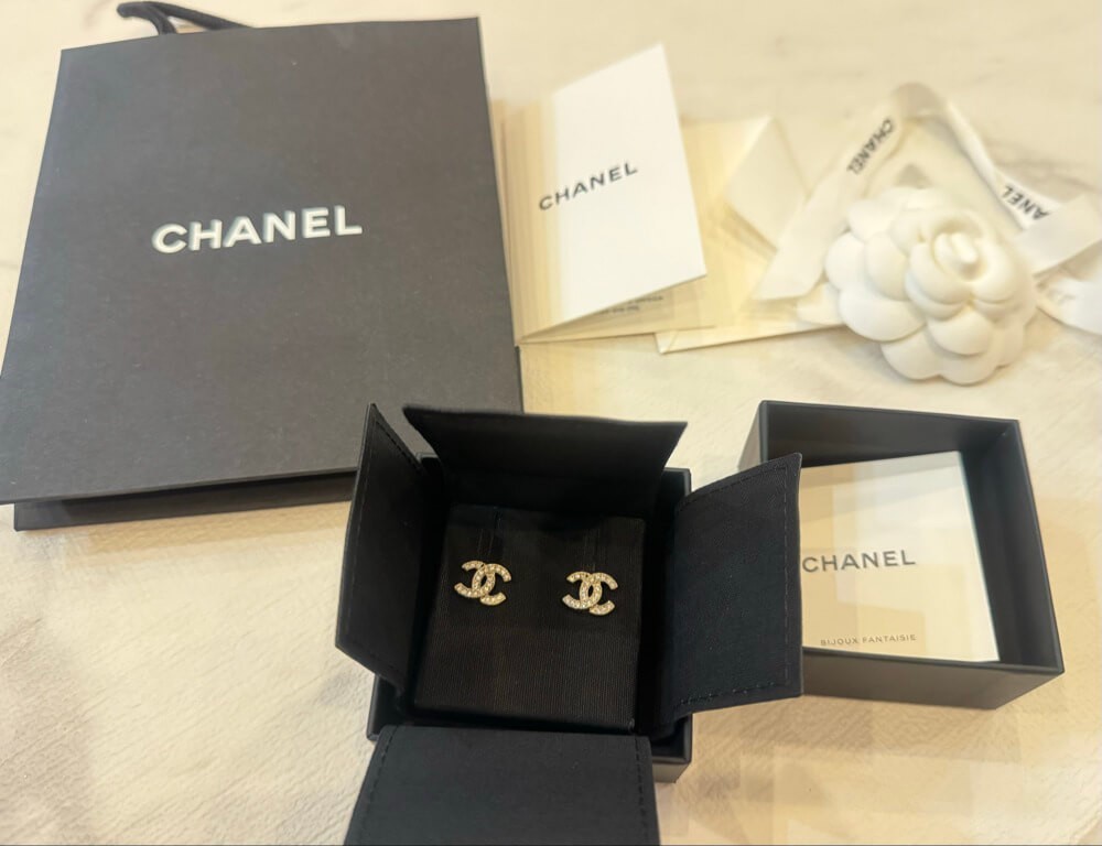 すぐにお届け シャネル メタル ストラス ピアス コピー 2色 chanel3315