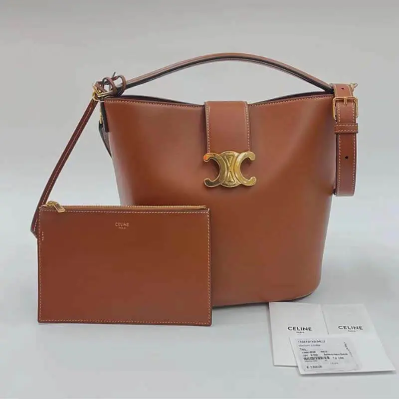 セリーヌ 偽物 ミディアム ルイーズ スムースカーフスキン バッグ 116613FX9.38NO