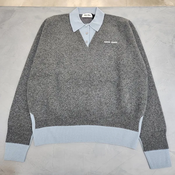 ミュウミュウ セーター ポロシャツ 偽物 | CASHMERE & WOOL POLO SWEATER セーター MMLA61