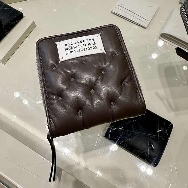 マルジェラ グラムスラム 財布 コピー ダークブラウン SALE SA1UI0031