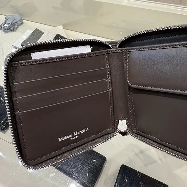 マルジェラ グラムスラム 財布 コピー ダークブラウン SALE SA1UI0031