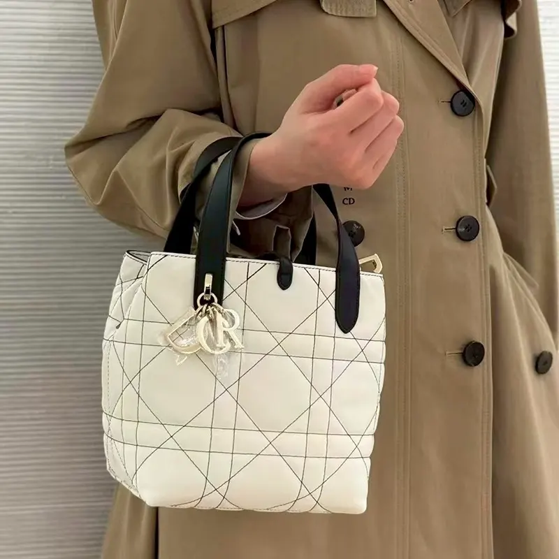 贈り物にもピッタリ★ディオール Toujours バーティカル トートバッグ da45622