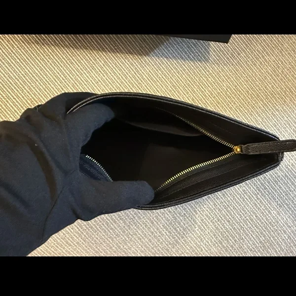 【シャネル】ハンドバッグ 偽物 AP4700 上質艶めく四役バッグ♡
