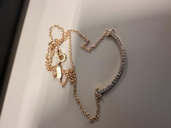 春夏ティファニー スーパーコピー T Smile Pendant 18k ダイヤ mini Tスマイル