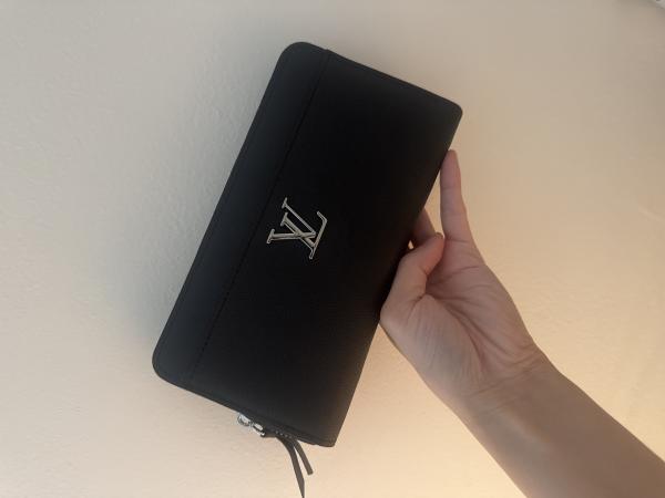 大人で素敵 ルイヴィトン 財布 スーパーコピー ZIPPY ジッピー ロックミー ノワール 新作限定 M62622