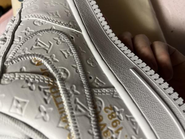 ナイキ ルイヴィトン エアフォース1 偽物 スニーカー Air Force 1 lvnike761